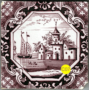 Antieke tegel Mangaan tegel met rijk ornament en landschap tafereel in acht kant nummer C07 - 18e-eeuws.